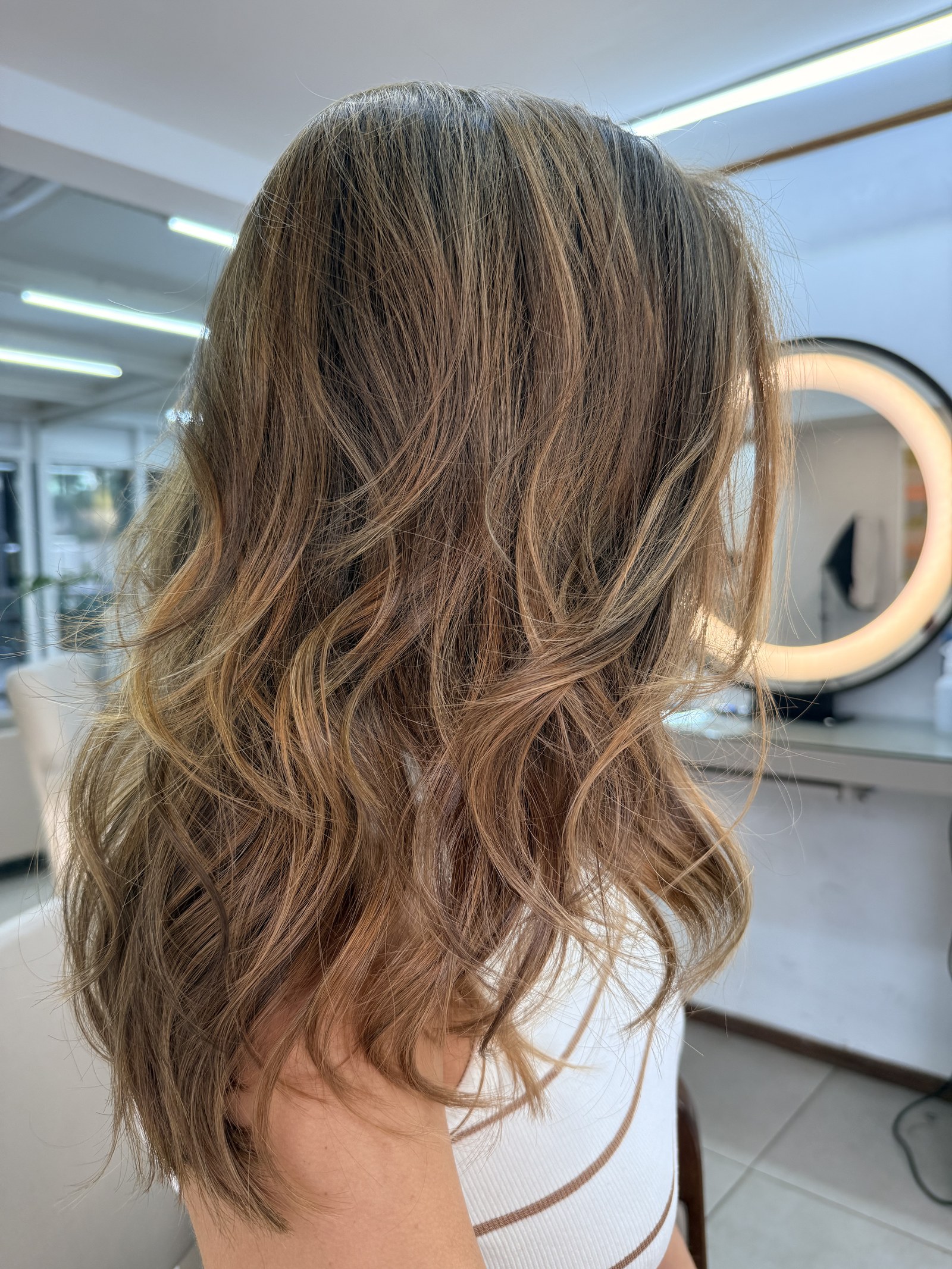 Iluminação capilar — Barú Beauty